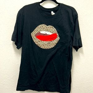 Cheetah Lip Black Tee
